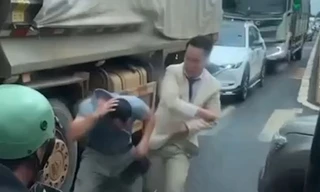 Bản tin 8H: Thông tin mới vụ chú rể đuổi đánh tài xế xe ben trên đường rước dâu