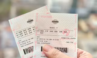 Bản tin 8H: 3 người cùng trúng tiền tỷ của Vietlott 