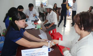 Cấp bù cao nhất hơn 12% lương cho lao động nữ nghỉ hưu năm 2018. Ảnh minh họa.