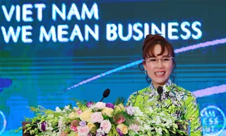 Nữ doanh nhân nổi tiếng Nguyễn Thị Phương Thảo là diễn giả duy nhất đại diện cho doanh nghiệp tư nhân Việt Nam trong phần thảo luận tại Hội nghị Thượng đỉnh Kinh doanh Việt Nam 2018, bên lề WEF ASEAN 2018.