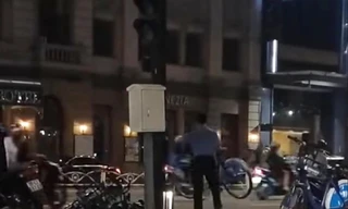 Thực hư việc bảo vệ ‘quăng’ xe đạp công cộng xuống lòng đường ở TPHCM