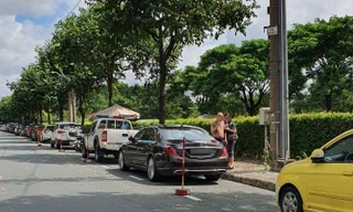 Tin mới vụ tài xế lái ô tô ngược chiều, tự xưng ‘chánh thanh tra’, thách thức, nhổ nước bọt