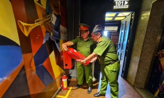 Xử phạt nhiều cơ sở kinh doanh nhạy cảm ở TPHCM 