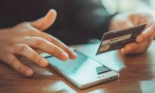 Một Việt kiều Mỹ tố bị người phụ nữ quen qua ứng dụng hẹn hò chiếm đoạt hơn 3 tỉ đồng