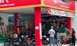 Bắt nghi phạm dùng súng cướp cửa hàng tiện lợi ở TPHCM