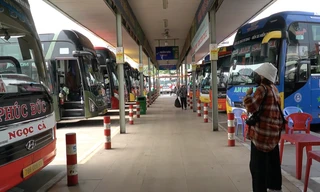 Xe khách liên tỉnh liên tục bù lỗ, khắc khoải chờ xăng dầu 'hạ nhiệt'