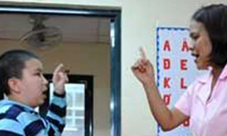 Hà Nội chữa nói ngọng