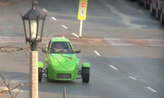 Xe 3 bánh giá rẻ Elio ra mắt năm 2014