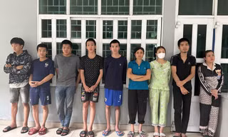Phá đường dây 'cải tử hoàn sinh' cho nhiều loại thực phẩm hết date ở TPHCM 