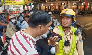 Nam thanh niên vi phạm nồng độ cồn vượt khung vì ‘nể mặt anh em’ 