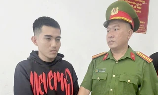 Bắt khẩn cấp 9 đối tượng vụ khiêng quan tài trước chợ Bến Thành 