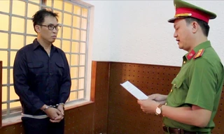 Ông Đinh Trường Chinh bị cáo buộc chiếm đoạt hàng trăm tỷ đồng