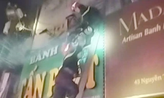 Cháy tiệm bánh ở trung tâm TPHCM, 8 người nhập viện 