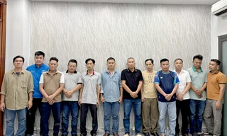 Bắt nhóm bảo vệ khu công nghệ cao TPHCM ‘bảo kê’ cho xe tải đi vào giờ cấm