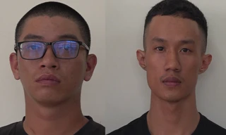 Bắt nhóm tạt sơn, khóa cửa nhà con nợ tại TPHCM