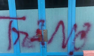 Bắt hai thanh niên xịt sơn, đòi nợ thuê ở TPHCM 