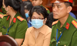 Cựu cục trưởng thanh tra khai làm việc đến 2-3 giờ sáng để có ‘bức tranh toàn cảnh của SCB’ 