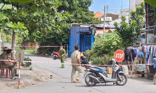 Phát hiện thi thể phụ nữ trong bãi đất trống ở TPHCM 