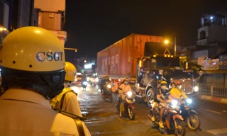 Người đàn ông tưới xăng tự thiêu sau khi vi phạm nồng độ cồn 'kịch khung'