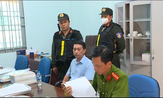 Bắt lãnh đạo trung tâm đào tạo lái xe ở TPHCM 