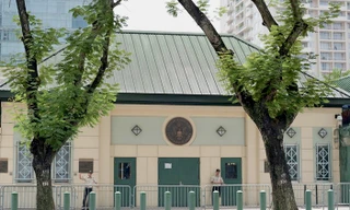 Công an điều tra vụ một thường trú nhân Mỹ bị tố cáo bán ‘thẻ xanh’ 