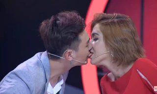 Chương trình hẹn hò lại gây tranh cãi vì đưa ra thử thách ăn xúc xích phản cảm