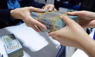 Tới đây, các tiêu chuẩn an toàn hoạt động ngân hàng, chính sách phát triển tín dụng sẽ thêm một bước chặt chẽ hơn nữa. 