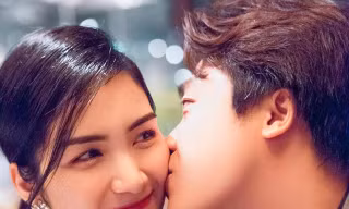 Kỉ niệm 3 năm yêu nhau, Hòa Minzy công khai gọi bạn trai là chồng sau nhiều đồn đoán
