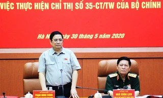 Đồng chí Phạm Minh Chính phát biểu tại buổi làm việc. - Ảnh: QĐND 