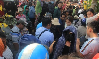 Bức xúc cảnh bon chen, trộm cướp tại lễ an táng nghệ sỹ Anh Vũ