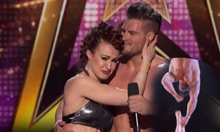 rơi cắm đầu xuống đất