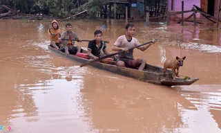 Từ rốn lũ sau vỡ đập thủy điện Lào: Bùn phủ đỏ Attapeu