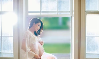 Ca sĩ Thanh Thảo sinh con gái ở tuổi U50