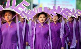 Xung quanh chuyện nón Huế bị 'cắm sừng'