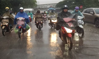 Bản tin 8H: Nắng nóng ở Bắc Bộ giảm dần, Hà Nội có mưa rào và dông vài nơi