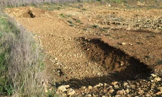 Xây nhà, rùng mình đào trúng 42 mộ cổ ngàn năm kỳ dị