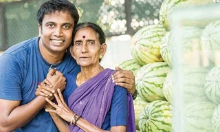 Chàng trai đào hoa mỗi ngày hẹn hò một phụ nữ bất chấp tuổi tác