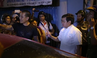 Người vi phạm bật khóc khi gặp đoàn công tác của ông Hải 