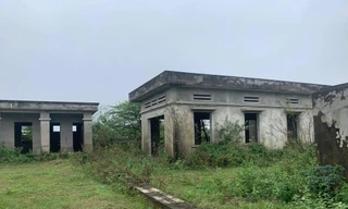 Dự án xây dở dang rồi bỏ hoang nhiều năm.