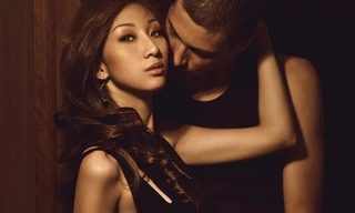 Lều Phương Anh tình tứ trong DVD mới