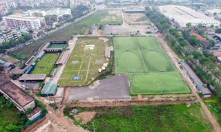 Cận cảnh dự án khu đô thị ở Hà Nội biến tướng thành sân bóng, cho thuê tùm lum