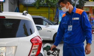 Giá xăng sắp tăng tiếp gần 800 đồng/lít?