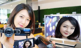 Máy quay xoay 360 độ tích hợp Wi-fi