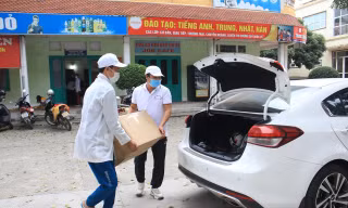 Nhiều đơn vị, tổ chức, cá nhân cùng Trường Đại học Sao Đỏ, Chí Linh ủng hộ phòng, chống dịch COVID-19