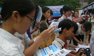 Dễ kiếm việc khi giỏi chuyên môn, ngoại ngữ, năng động, tự tin... Ảnh: L.T