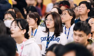 Gen Z cần chuẩn bị gì trước sự bùng nổ của các mô hình AI trong giáo dục?