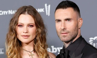 Phản ứng bất ngờ của cựu thiên thần Victoria's Secret giữa bê bối ngoại tình của Adam Levine