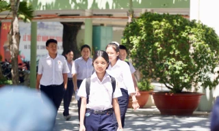 Điểm chuẩn vào lớp 10 ở Khánh Hòa cao nhất 44 điểm
