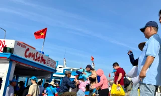 Du lịch biển đảo Nha Trang hút khách dịp Tết