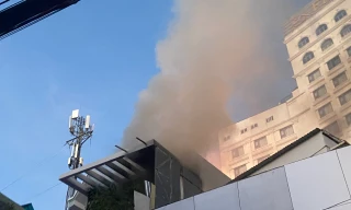 Cháy nhà 3 tầng ở TP Nha Trang